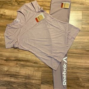 NWt REEBOK’S WOMEN TRACKSUIT